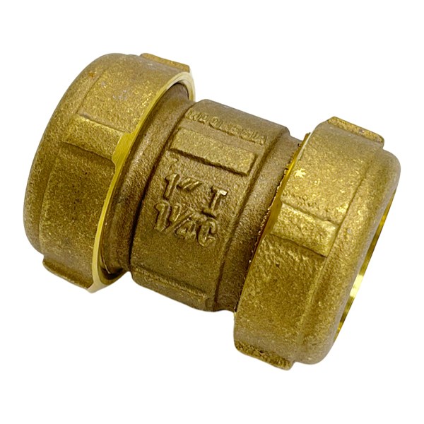 1" Short Brass Compression Coupling (Lead-Free) (Also Fits 1 1/4" CTS) 4531006